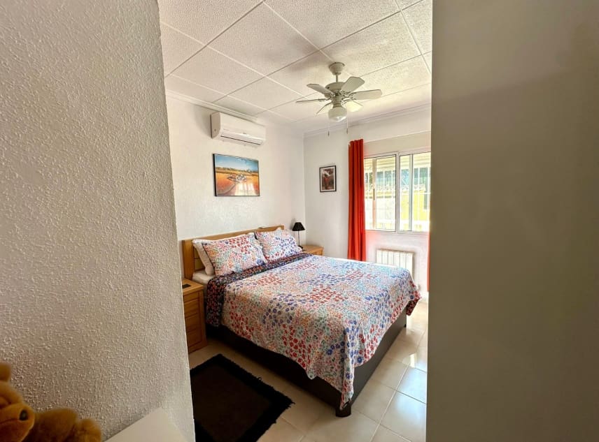 2 slaapkamer Villa te koop in San Luis met zwembad garage - € 283.500 (Ref: 10124717)