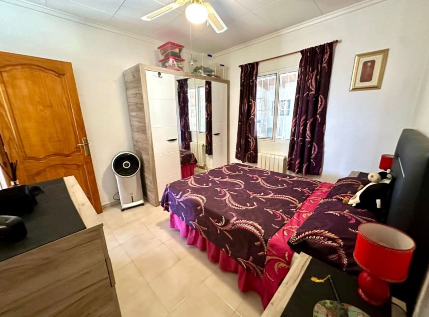 2 slaapkamer Villa te koop in San Luis met zwembad garage - € 283.500 (Ref: 10124717)