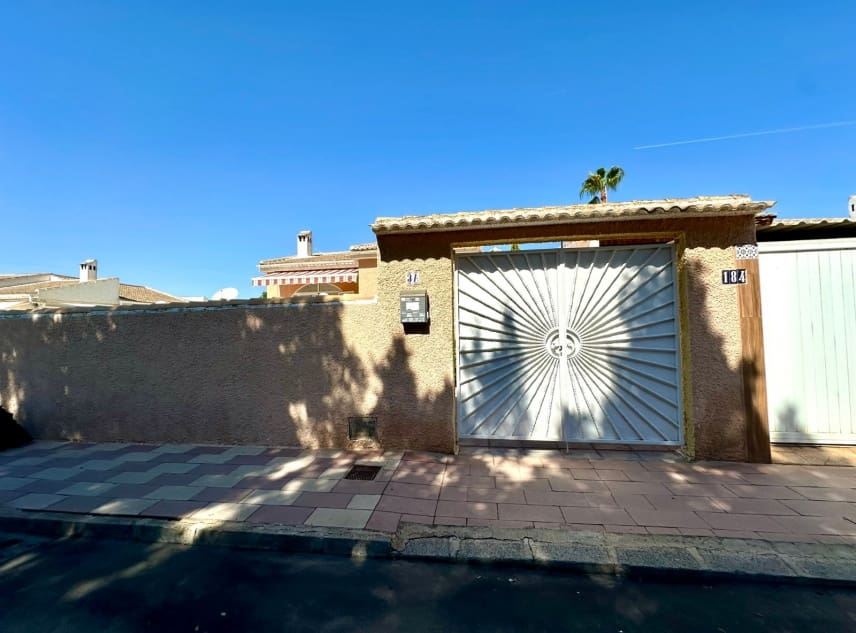 2 slaapkamer Villa te koop in San Luis met zwembad garage - € 283.500 (Ref: 10124717)