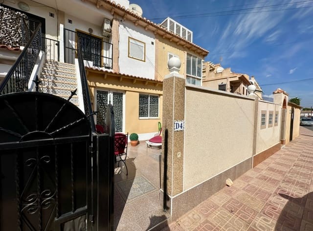 1 Zimmer Bungalow zu verkaufen in El Chaparral, Torrevieja mit Pool - 105.000 € (Ref: 10125079)