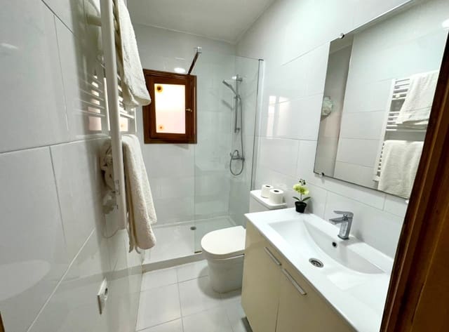 1 Zimmer Bungalow zu verkaufen in El Chaparral, Torrevieja mit Pool - 105.000 € (Ref: 10125079)