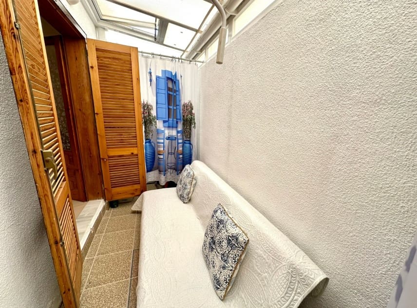 1 makuuhuone Bungalow myytävänä paikassa El Chaparral mukana uima-altaan - 105 000 € (Ref: 10125079)