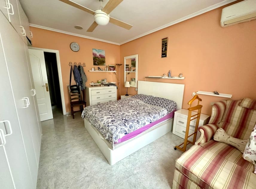 4 soveværelse Villa til salg i El Chaparral med swimmingpool garage - € 550.000 (Ref: 10138756)