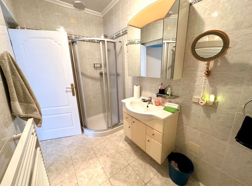 4 soveværelse Villa til salg i El Chaparral med swimmingpool garage - € 550.000 (Ref: 10138756)