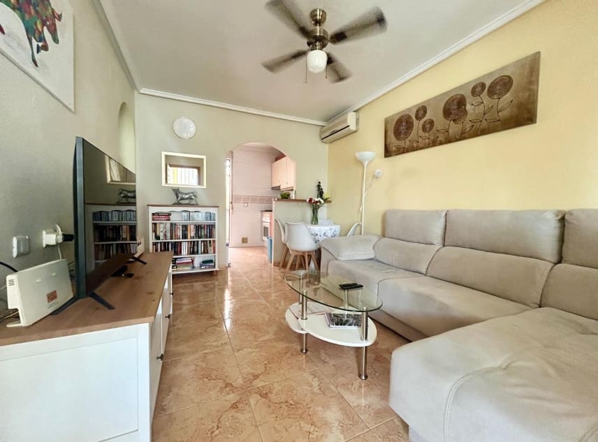 2 slaapkamer Bungalow te koop in Torrevieja met zwembad garage - € 139.950 (Ref: 10154289)