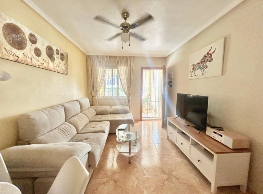 2 slaapkamer Bungalow te koop in Torrevieja met zwembad garage - € 139.950 (Ref: 10154289)