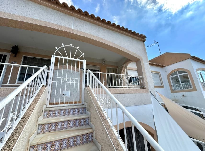 2 sypialnia Bungalow na sprzedaż w Torrevieja z basenem garażem - 148 950 € (Ref: 10158395)