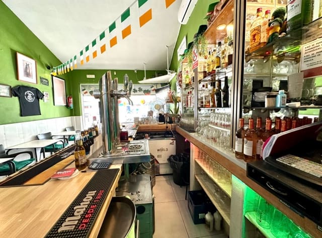 Commercieel te koop in El Chaparral, Torrevieja - € 129.000 (Ref: 10163590)