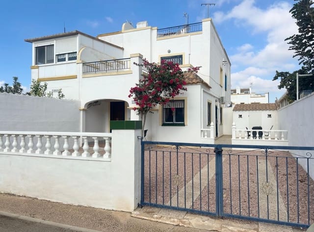 3 soveværelse Byhus til salg i El Chaparral - La Siesta - La Torreta, Torrevieja med swimmingpool garage - € 195.000 (Ref: 10167287)