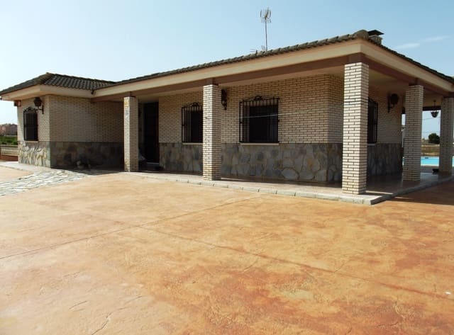 3 sypialnia Willa na sprzedaż w Los Montesinos z basenem garażem - 3 000 000 € (Ref: 7949371)