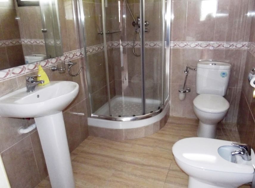 3 sypialnia Willa na sprzedaż w Los Montesinos z basenem garażem - 3 000 000 € (Ref: 7949371)