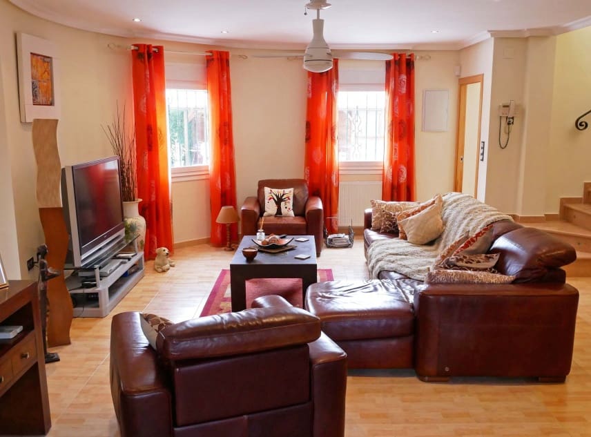 6 camera da letto Villa in vendita in El Chaparral con piscina garage - 750.000 € (Rif: 7949378)