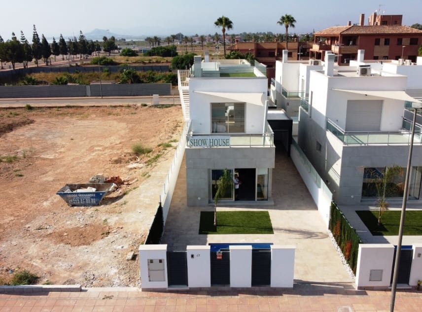 3 chambre Villa/Maison à vendre à Los Alcazares avec piscine garage - 420 000 € (Ref: 8176061)