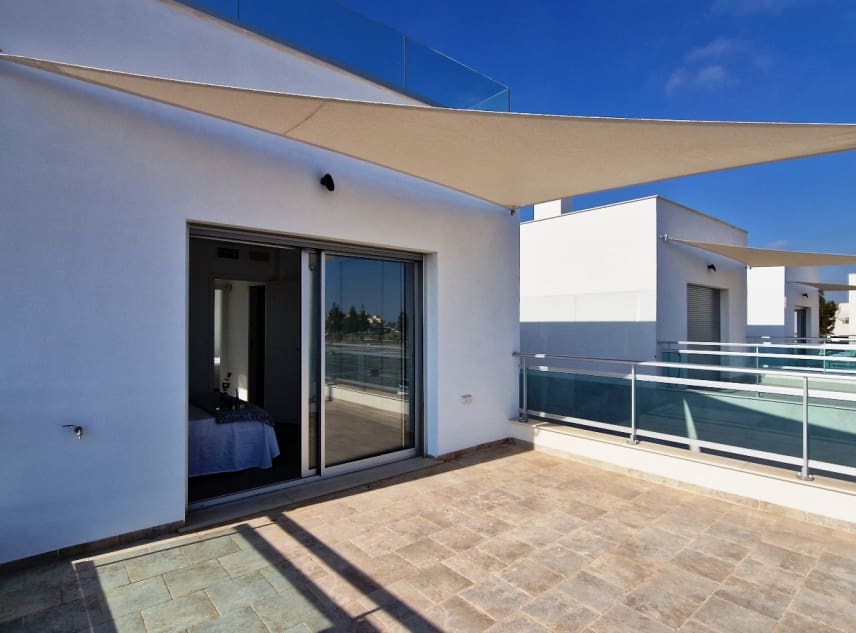 3 chambre Villa/Maison à vendre à Los Alcazares avec piscine garage - 420 000 € (Ref: 8176061)