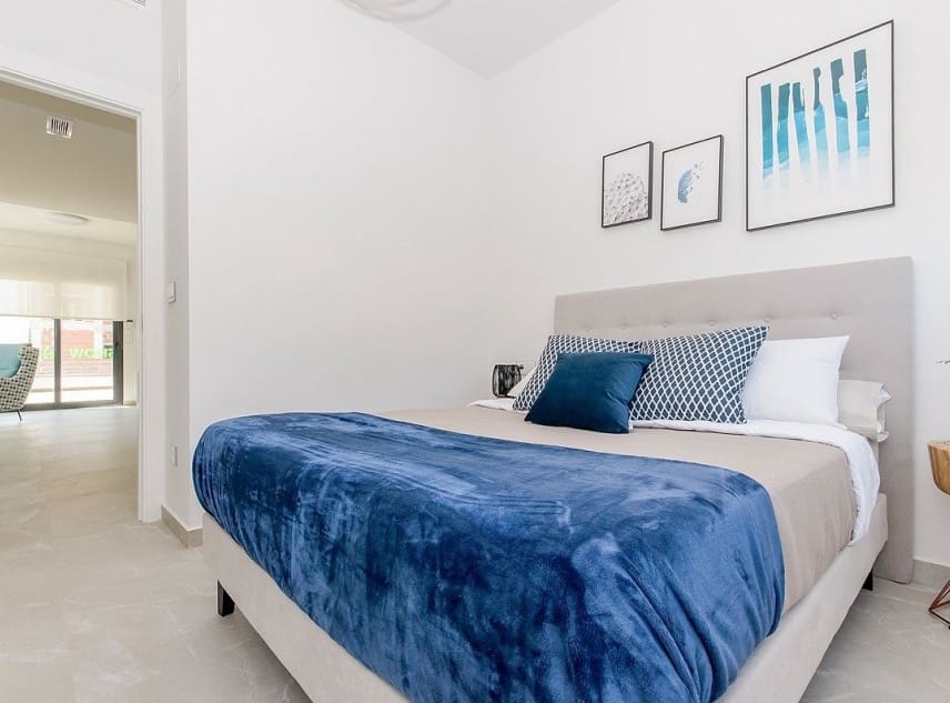 2 soveværelse Bungalow til salg i San Miguel de Salinas med swimmingpool garage - € 375.000 (Ref: 8479846)