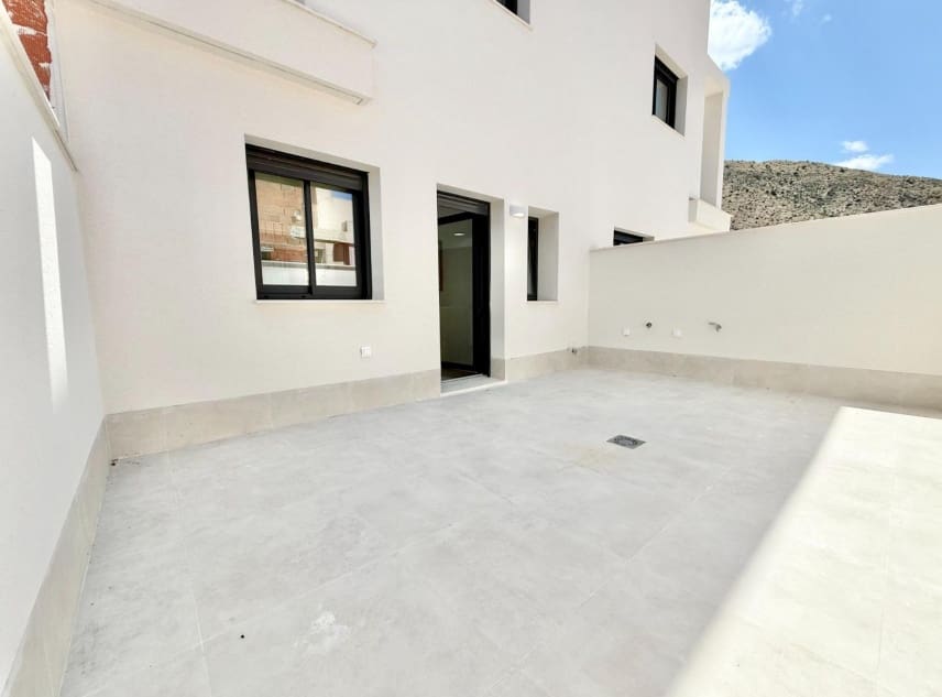 3 bedroom Townhouse for sale in Cox with pool - € 235,000 (Ref: 8726672)
