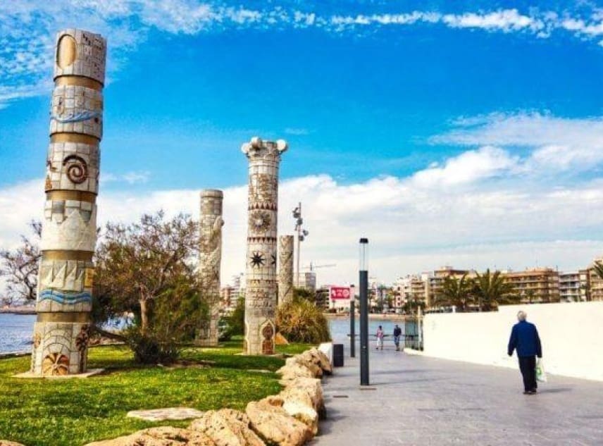 3 soveværelse Lejlighed til salg i Torrevieja med swimmingpool - € 309.000 (Ref: 8753964)