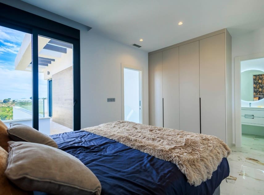 3 soveværelse Villa til salg i Pilar de la Horadada med swimmingpool garage - € 460.000 (Ref: 8785343)