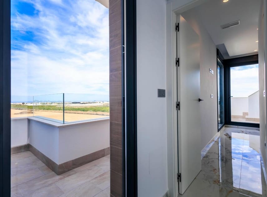 3 soveværelse Villa til salg i Pilar de la Horadada med swimmingpool garage - € 460.000 (Ref: 8785343)