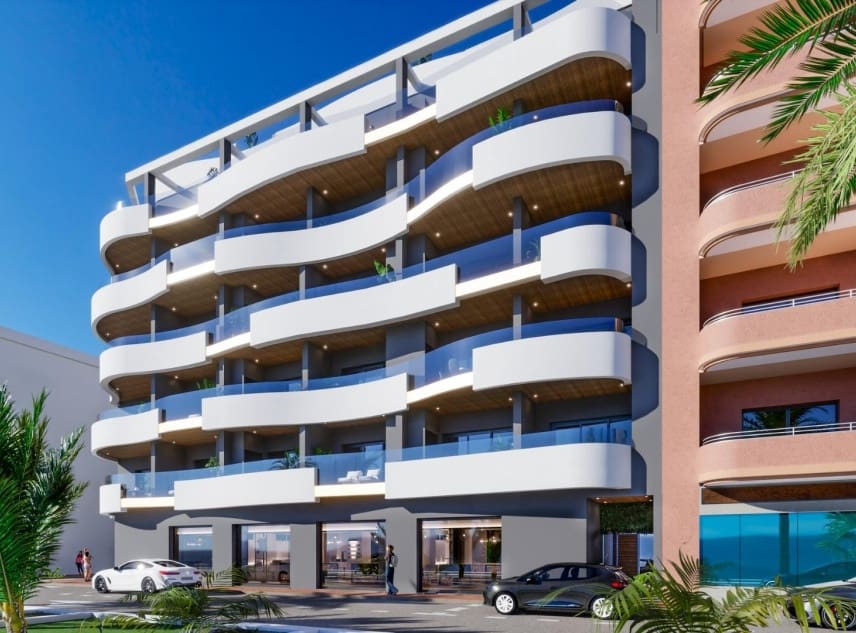 2 soveværelse Penthouse til salg i Torrevieja med swimmingpool - € 469.000 (Ref: 8785348)
