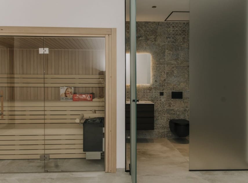 4 bedroom Villa for sale in Rojales with pool garage - € 995,000 (Ref: 8785350)