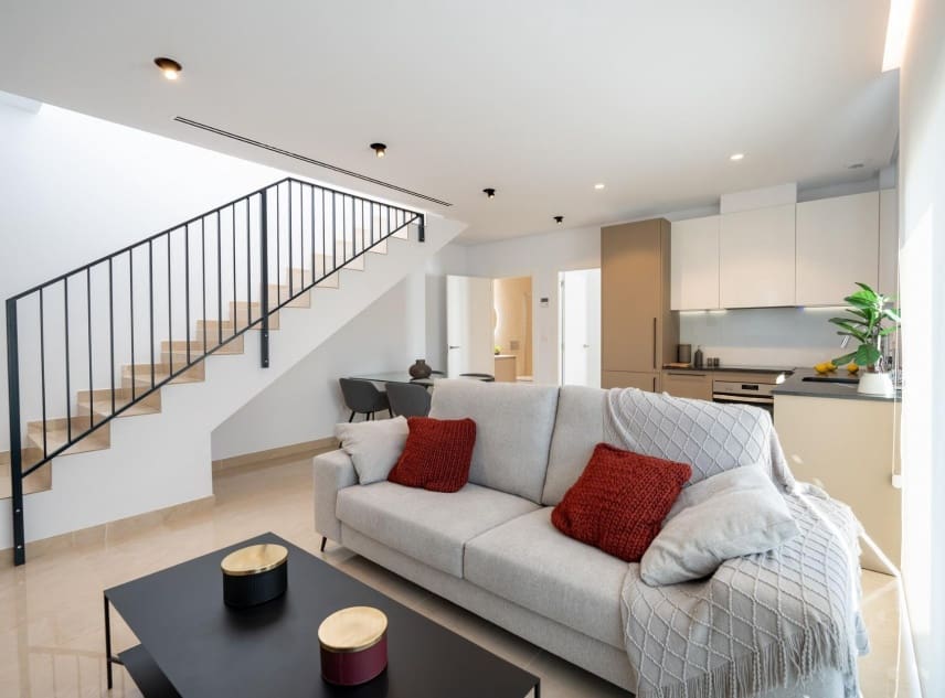 3 soveværelse Byhus til salg i Gran Alacant med swimmingpool - € 395.000 (Ref: 8837660)