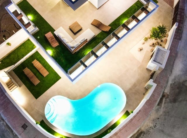 3 soveværelse Villa til salg i Ciudad Quesada, Rojales med swimmingpool garage - € 598.000 (Ref: 8848151)