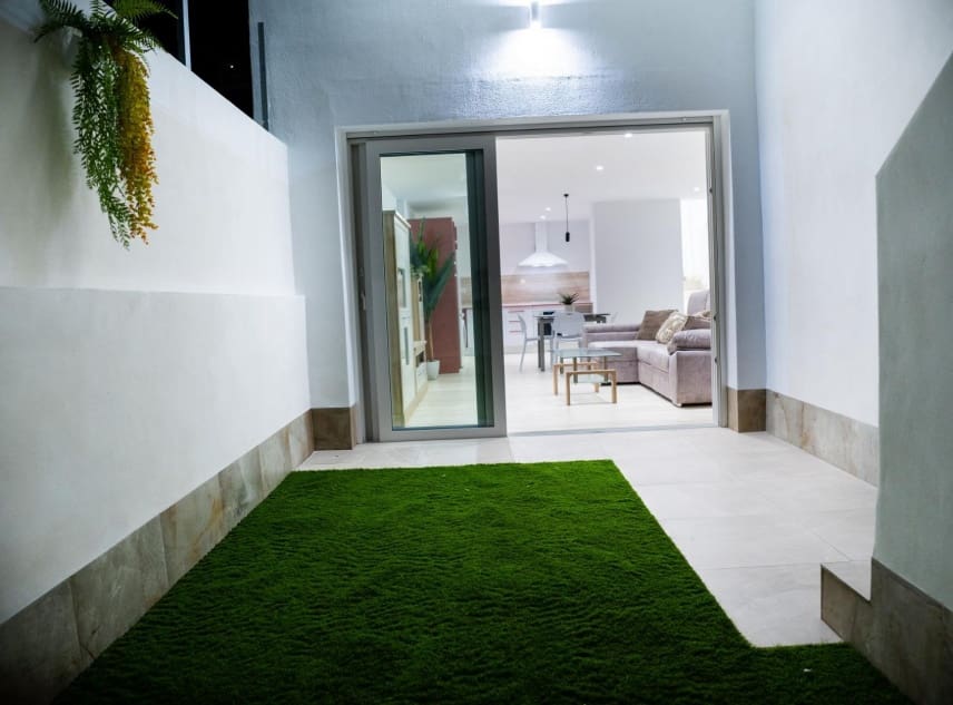 3 soveværelse Villa til salg i Ciudad Quesada med swimmingpool garage - € 598.000 (Ref: 8848151)