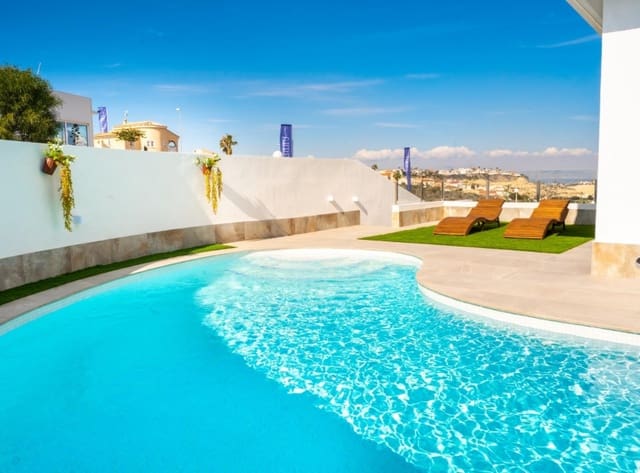 3 soveværelse Villa til salg i Ciudad Quesada, Rojales med swimmingpool garage - € 598.000 (Ref: 8848151)