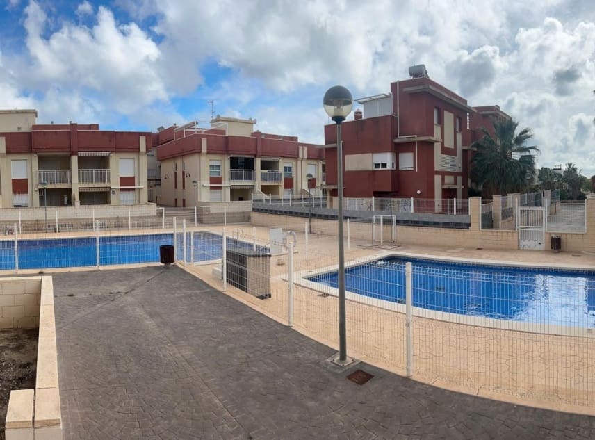 2 sovrum Lägenhet till salu i Cabo Roig med pool - 157 500 € (Ref: 8848154)