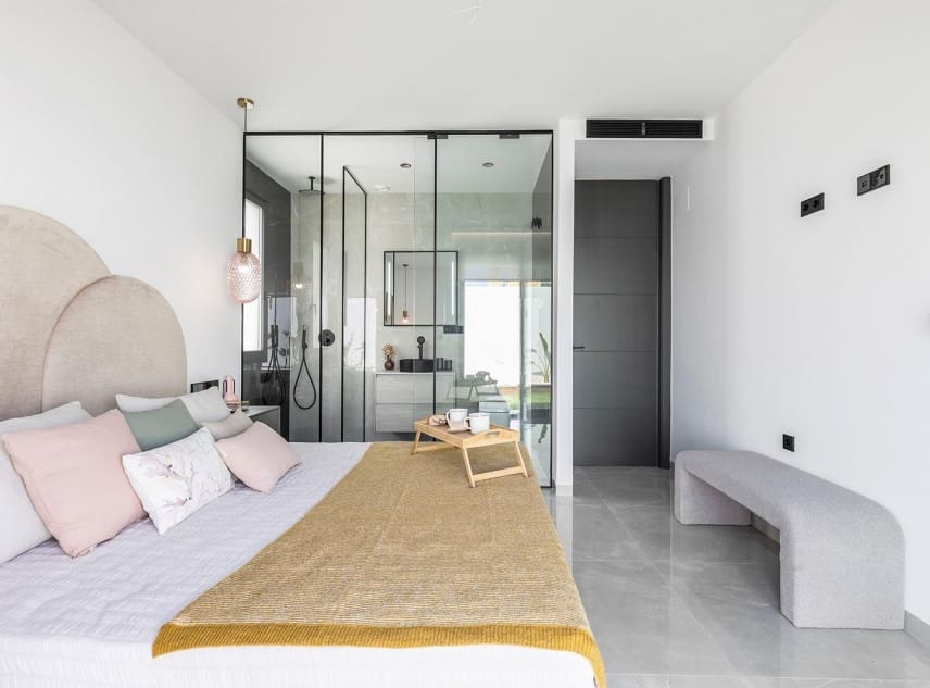 3 bedroom Villa for sale in Los Balcones with pool garage - € 700,000 (Ref: 8850422)