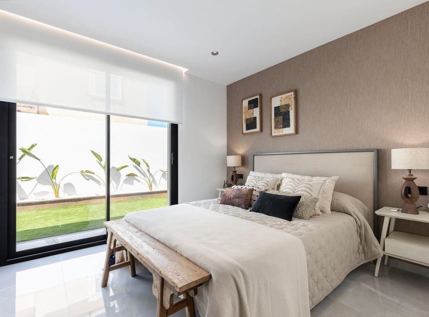 3 bedroom Villa for sale in Los Balcones with pool garage - € 700,000 (Ref: 8850422)