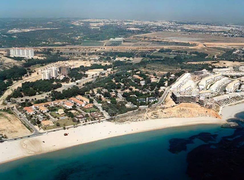 4 soveværelse Villa til salg i Campoamor med swimmingpool garage - € 3.600.000 (Ref: 8855757)