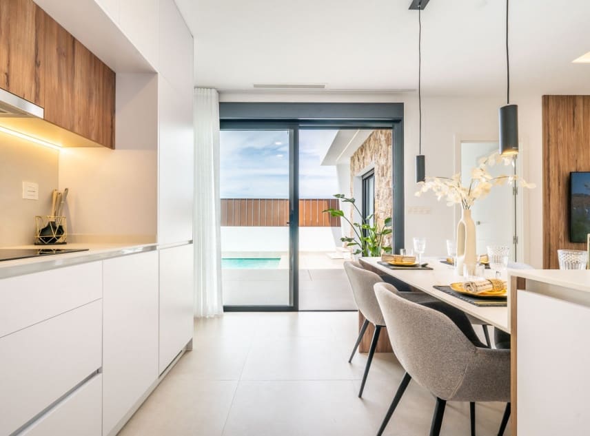 3 soveværelse Villa til salg i Roldan med swimmingpool garage - € 389.950 (Ref: 8863083)