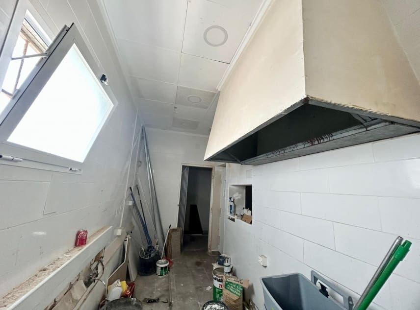 Erhverv til salg i San Luis - € 119.950 (Ref: 8914310)