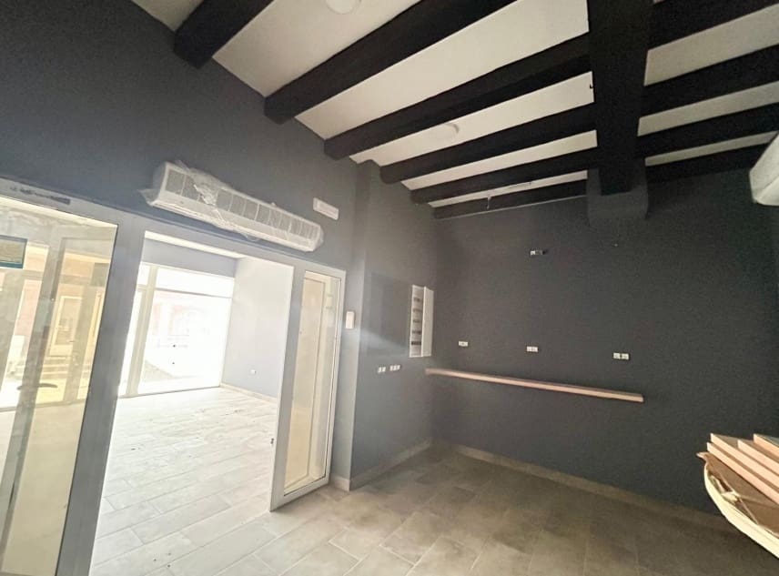 Erhverv til salg i San Luis - € 119.950 (Ref: 8914310)