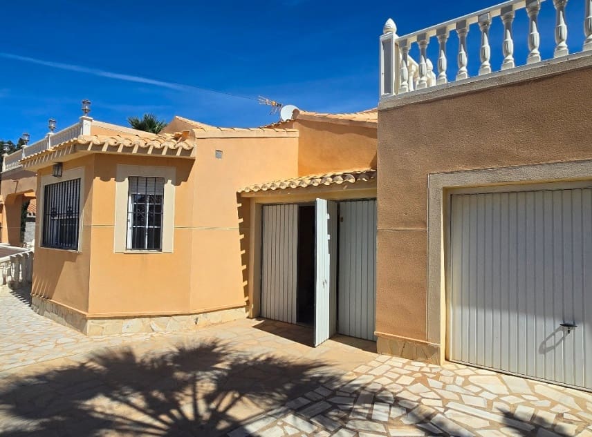 5 soveværelse Villa til salg i El Chaparral med swimmingpool garage - € 595.000 (Ref: 8917315)