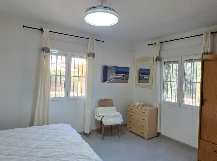 5 soveværelse Villa til salg i El Chaparral med swimmingpool garage - € 595.000 (Ref: 8917315)