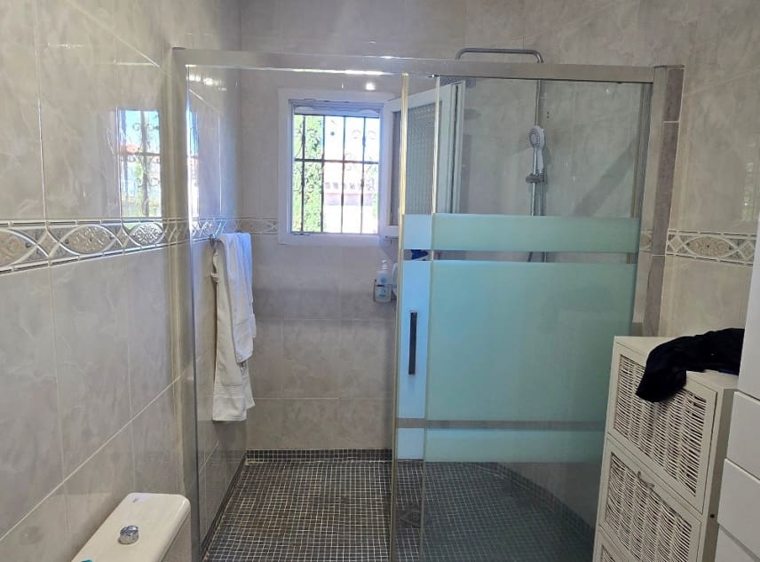 5 soveværelse Villa til salg i El Chaparral med swimmingpool garage - € 595.000 (Ref: 8917315)