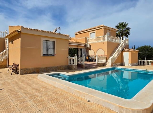 5 bedroom Villa for sale in El Chaparral, Torrevieja with pool garage - € 595,000 (Ref: 8917315)