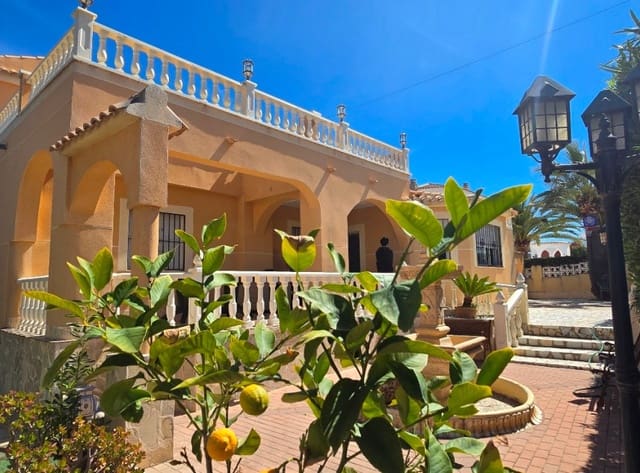 5 bedroom Villa for sale in El Chaparral, Torrevieja with pool garage - € 595,000 (Ref: 8917315)