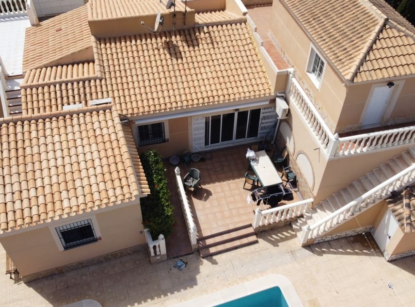 5 soveværelse Villa til salg i El Chaparral med swimmingpool garage - € 595.000 (Ref: 8917315)