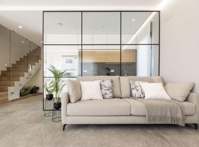 3 makuuhuone Huvila myytävänä paikassa Pinar de Campoverde, Pilar de la Horadada mukana uima-altaan 
autotalli - 474 900 € (Ref: 8932963)