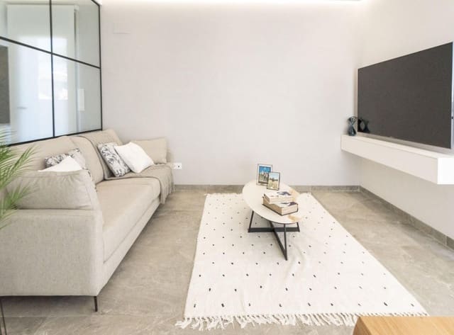 3 makuuhuone Huvila myytävänä paikassa Pinar de Campoverde, Pilar de la Horadada mukana uima-altaan 
autotalli - 474 900 € (Ref: 8932963)