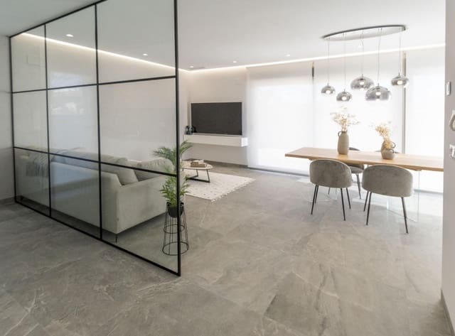 3 makuuhuone Huvila myytävänä paikassa Pinar de Campoverde, Pilar de la Horadada mukana uima-altaan 
autotalli - 474 900 € (Ref: 8932963)