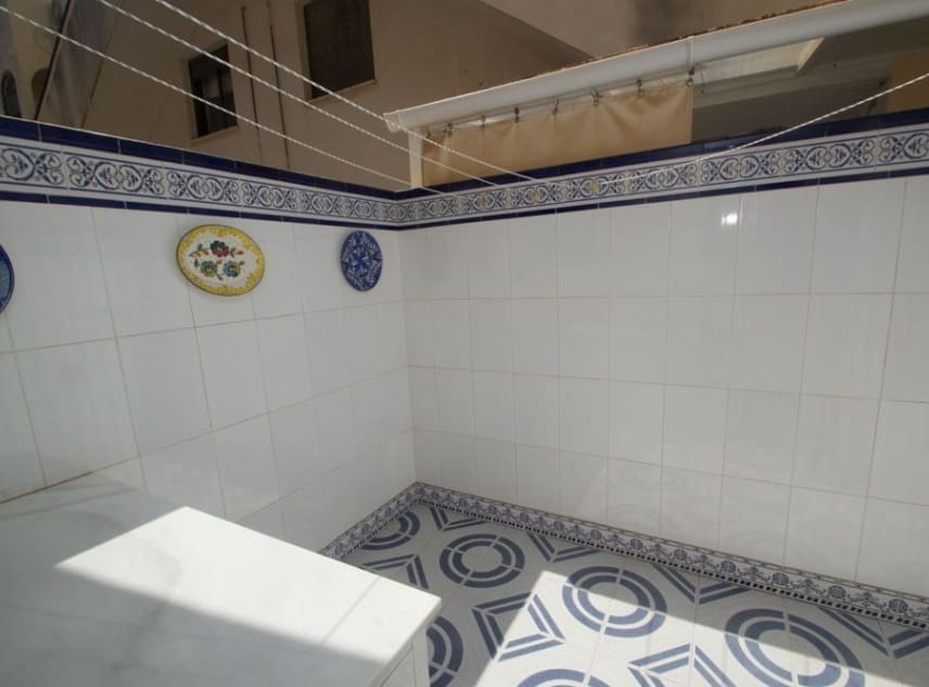 2 bedroom Apartment for sale in La Veleta - € 145,000 (Ref: 9000566)