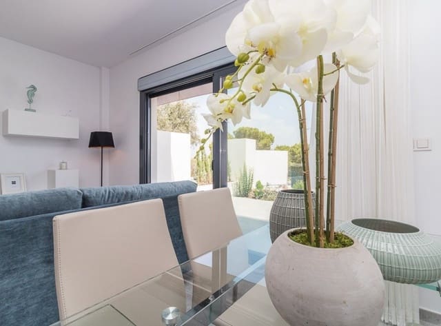 3 Zimmer Bungalow zu verkaufen in Los Balcones mit Pool - 279.900 € (Ref: 9087268)