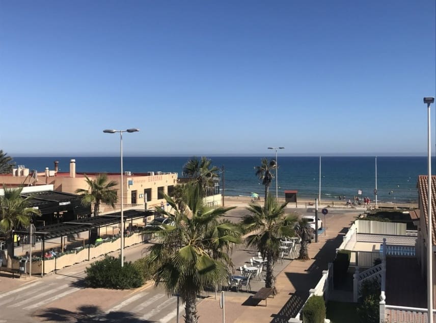 4 soveværelse Villa til salg i La Mata med swimmingpool - € 940.000 (Ref: 9087270)
