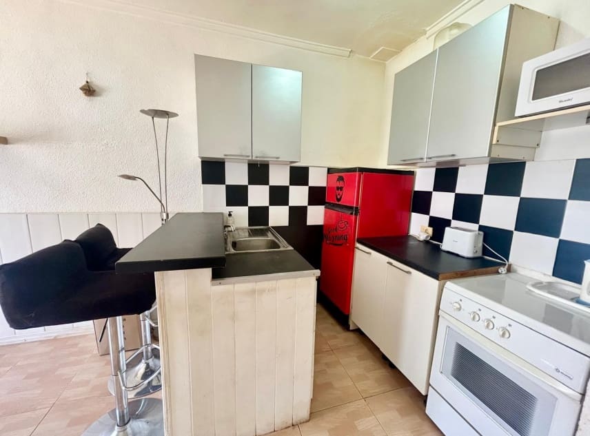 1 soveværelse Bungalow til salg i El Limonar med swimmingpool - € 79.950 (Ref: 9087281)