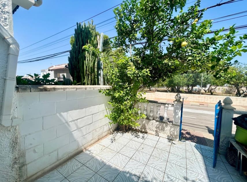 1 soveværelse Bungalow til salg i El Limonar med swimmingpool - € 79.950 (Ref: 9087281)